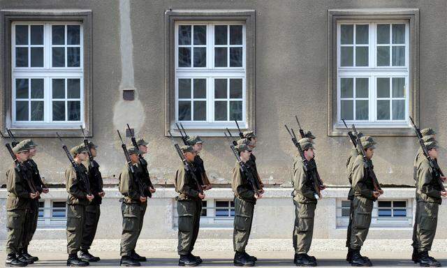 Grundwehrdiener legen während ihrer Zeit beim Heer Fett zu.