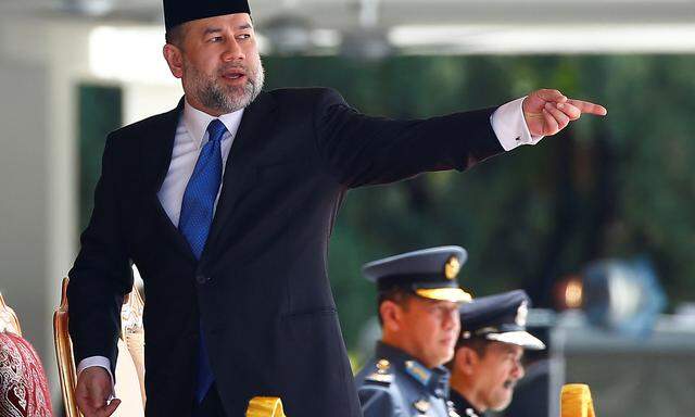 Der malaysische König Muhammad V. will wieder "einfacher" Sultan sein.
