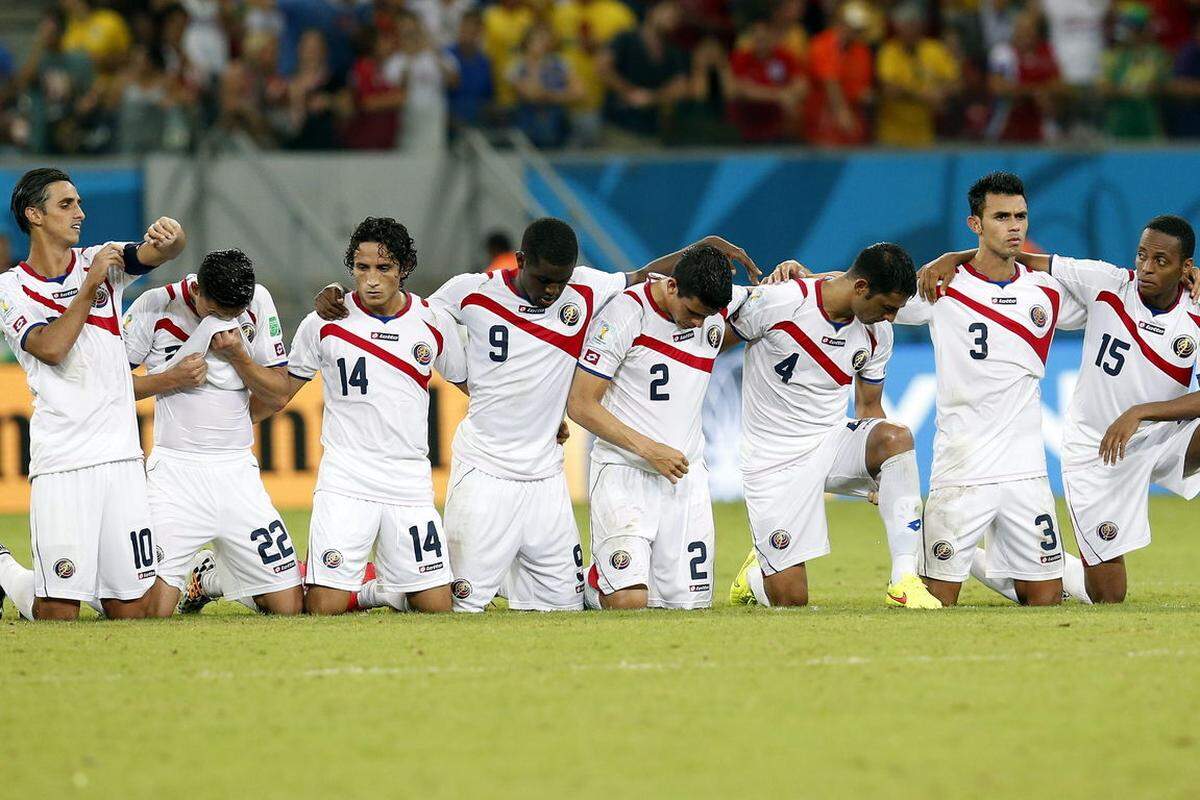 Costa Rica darf sich auch diesmal auf Torhüter Keylor Navas verlassen und gewinnt das Achtelfinal-Duell gegen Griechenland mit 5:3 nach Elfmeterschießen.