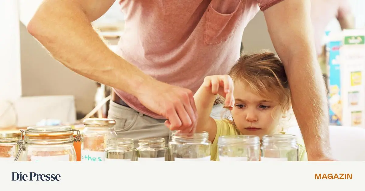 Wie-man-Kindern-den-Umgang-mit-Geld-beibringt-premium-