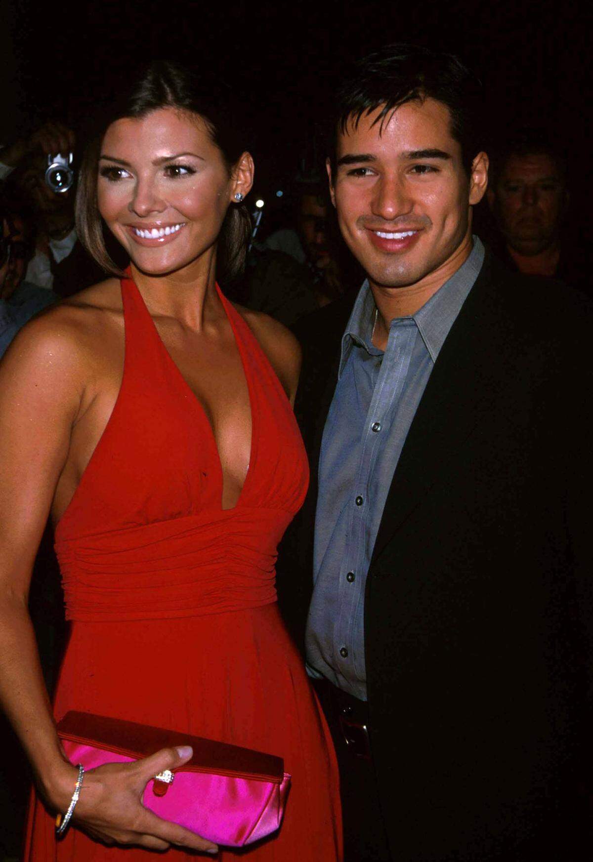 Weniger als zwei Wochen nach ihrer Hochzeit in Mexiko haben sich die beiden Schauspieler Mario Lopez und Ali Landry getrennt. Das Ehepaar war sechs Jahre liiert gewesen, bevor es 2004 vor 50 Gästen im Las Alamandas Resort in der Nähe von Puerto Vallarta den Bund fürs Leben geschlossen hatte.