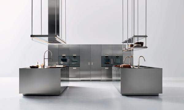 Technische Anmutung. Die Küche „Convivium" entwarf der Designer Antonio Citterio für den italienischen Hersteller Arclinea.