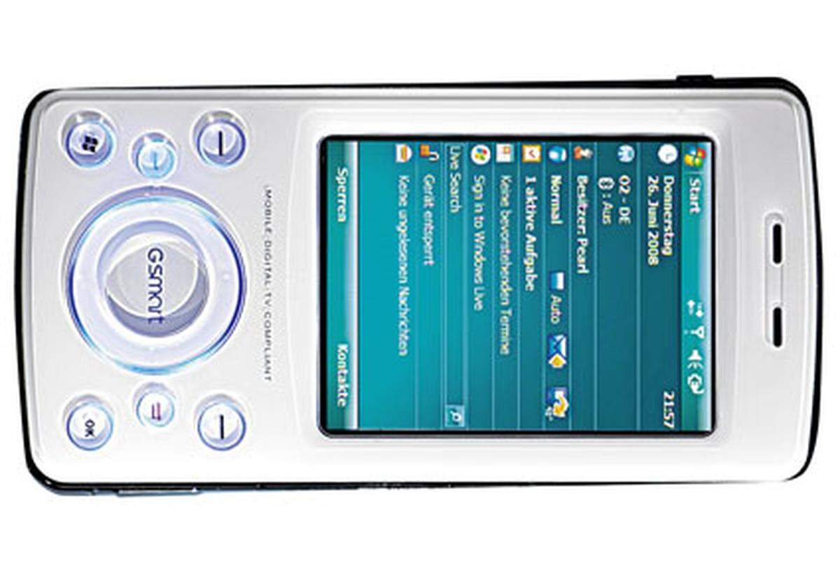 Das „GSmart T600“ von Pearl ist Handy, PDA und Minifernseher in einem. Über WLAN kann sich der Benutzer ins Internet einloggen und E-Mails abfragen, darüber hinaus unterstützt das Gerät alle mobilen TV-Formate wie DVB-T, DVB-H oder DMB. Preis: knapp 200 Euro. www.pearl.at