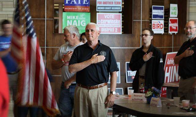 US-MIKE-PENCE-SUPPORTS-CONSERVATIVES-ON-A-WEEKEND-VISIT-TO-IOWA