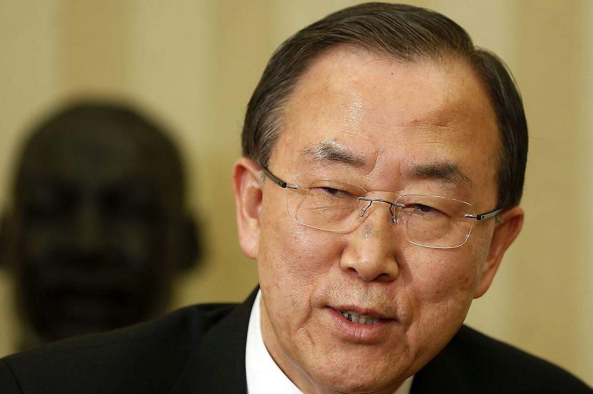 UNO-Generalsekretär Ban Ki-moon verurteilte die "sinnlose Gewalt". Diese sei "umso schrecklicher, weil sie bei einem Ereignis stattgefunden hat, das dafür bekannt ist, Menschen aus aller Welt in Fairness und Harmonie zusammenzubringen".
