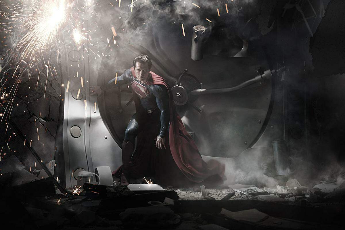 Im Sommer 2013 kommt "Man of Steel" in die Kinos. Die Regie bei der Superman-Geschichte führt Action-Ästhet Zack Snyder ("300"). Neben Cavill spielt auch Russell Crowe, Amy Adams und Kevin Costner mit. Die Erwartungen an den Streifen sind hoch: Die Produktion verschlang 175 Millionen Dollar. Ab 14. Juni 2013 wird sich an den Kinokassen weisen, ob Cavill den Status als Pechvogel endgültig abgelegt hat.