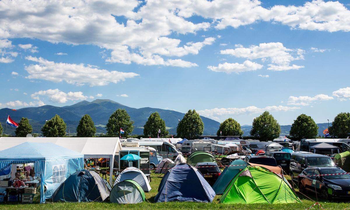 Der Campingplatz war ein Idyll. Gut beraten jedoch war, wer sein Zelt auch richtig kennzeichnete.