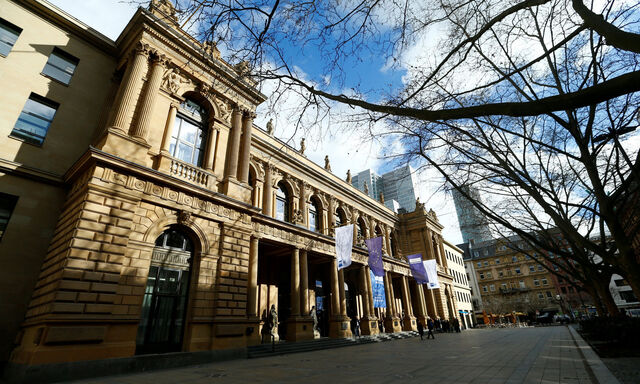 Die Frankfurter Börse beschäftigt der de facto Ausstieg von Siemens bei Osram.