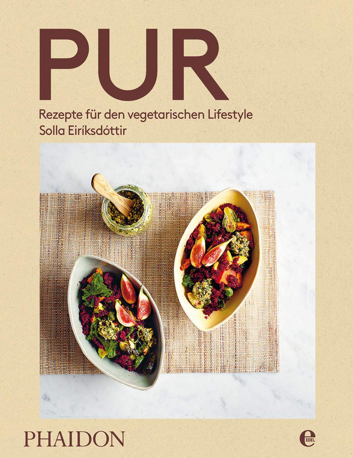 Solla Eir ksd ttir führt auf Island ein vegetarisches Restaurant und stellt in diesem clean gestalteten Buch die Grundprinzipien ihrer Küche vor. Viele Rezepte sind vegan, manche roh, viele glutenfrei. Sie zeigt, wie man Nussmilch macht oder Sprossen zieht, und liefert Rezepte für Energieriegel, Grünkohlchips, isländisches Kimchi oder Quinoa-Pizzaboden. "Pur", edel/Phaidon, 30,80 Euro.