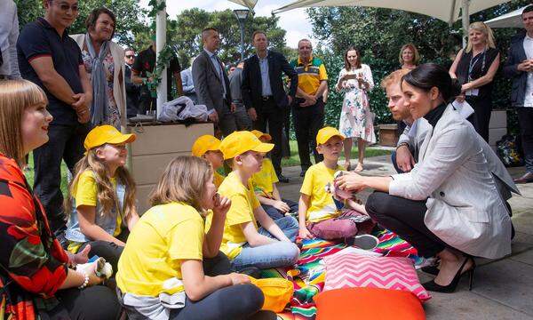 Am sechsten Tag lud Premierminister Scott Morriso zum Empfang. Teilnehmer der Invictus Games waren eingeladen, außerdem wurde die Kookaburra Kids Foundation vorgestellt. Prinz Harry und Herzogin Meghan hielten mit den Kindern ein Pläuschchen.
