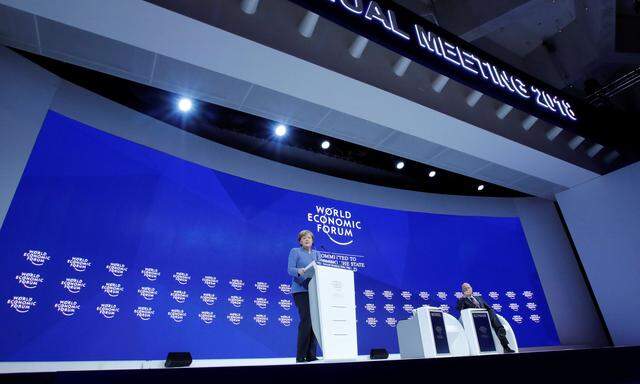 Angela Merkel sprach sich in Davos gegen Abschottung und Protektionismus aus. Sie plädiert auch für eine stärkere EU-Außenpolitik.