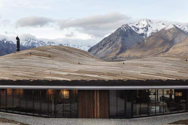 Architektur- und Designfans lockt das Boutique-Hotel The Lindis im Ahuriri-Tal in den Neuseeländischen Alpen...