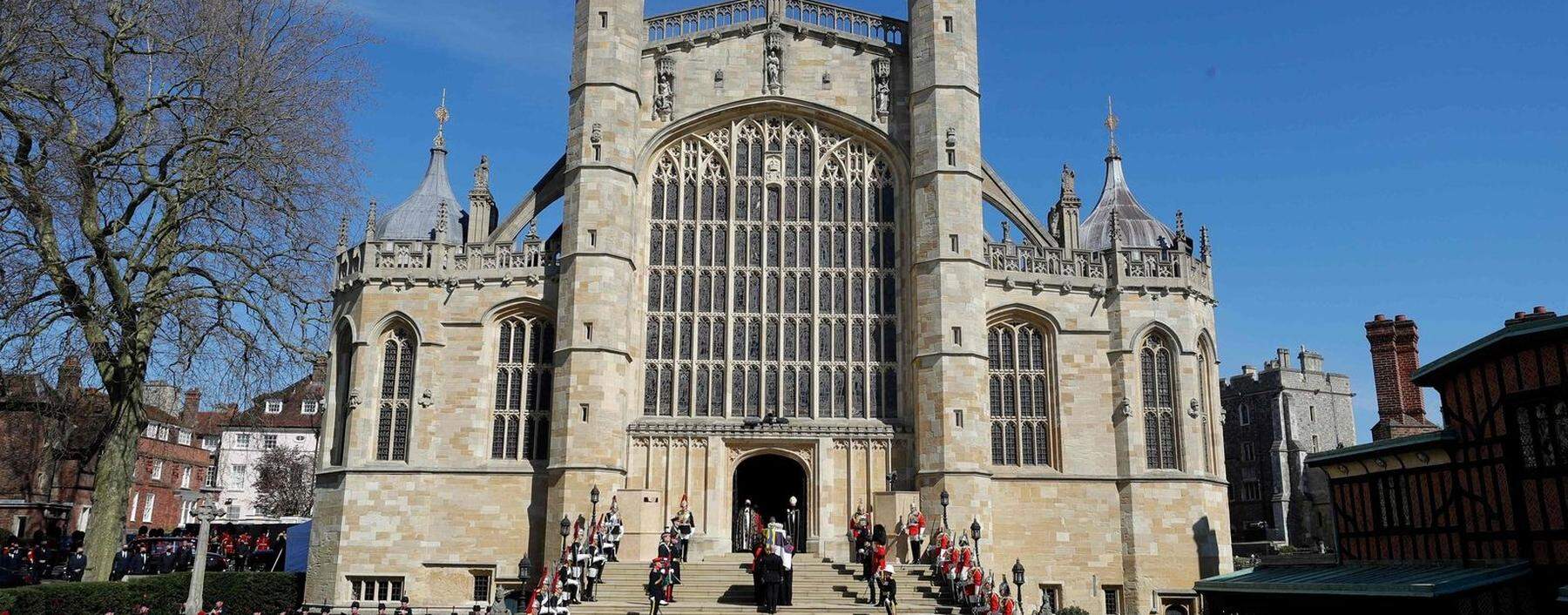 Trauerfeier bei kühlen 13 Grad und Sonnenschein: Der Abschied von Prinz Philip fand in der St George's Chapel in Windsor statt. 