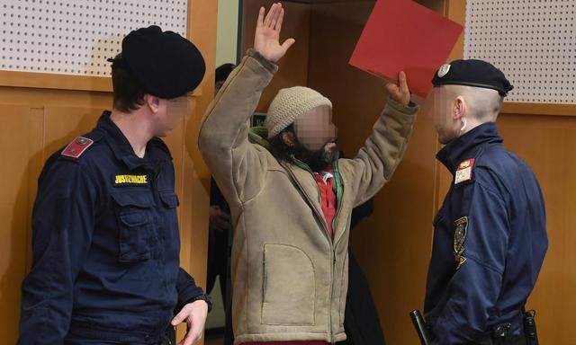  Als Staatsverweigerer stand der 46-jährige B. aus dem Bezirk Horn am Montag in Krems vor Gericht. Dieses erkannte er zwar nicht an – vor einer Verurteilung bewahrte ihn dies freilich nicht.