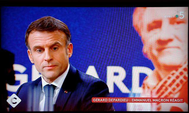 Präsident Macron stellte sich im Fernsehen schützend vor den Schauspieler Gérard Depardieu. 