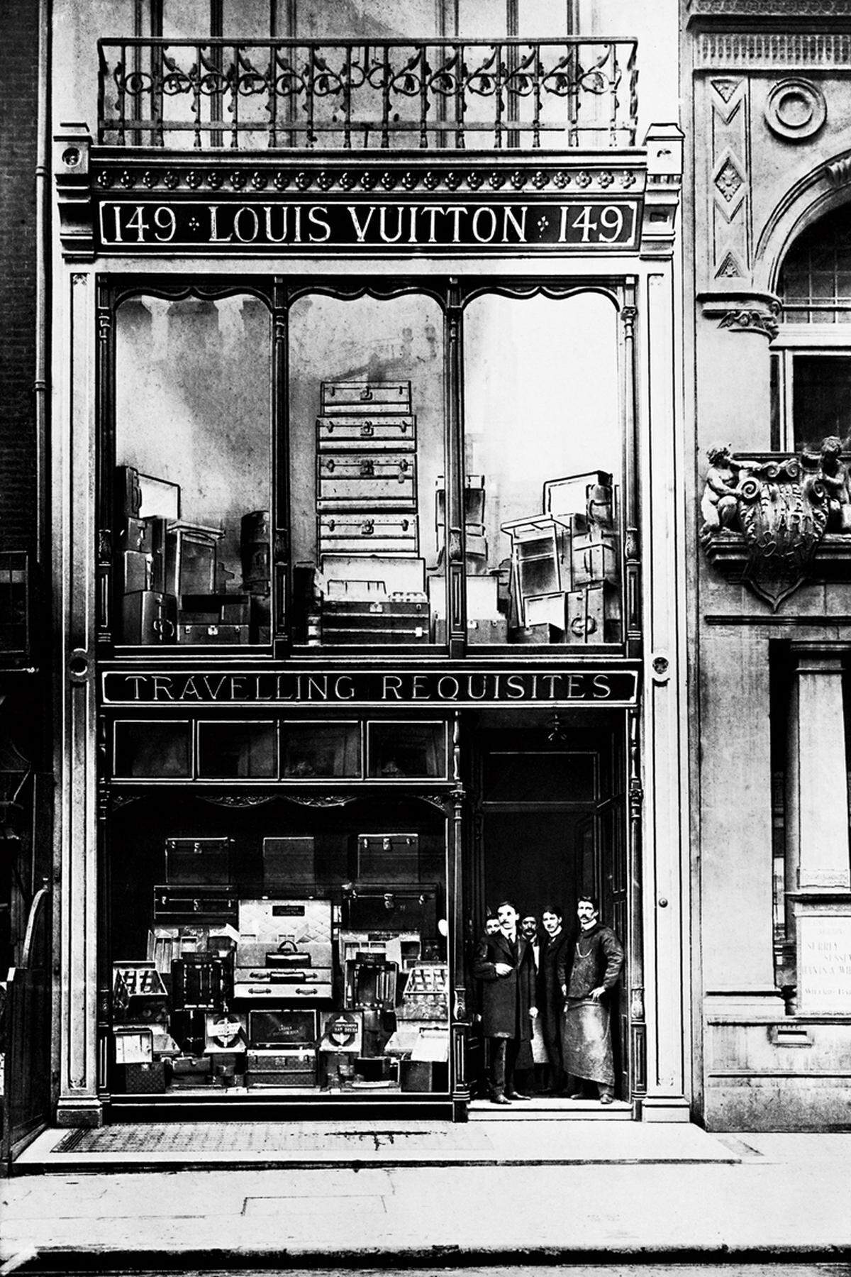 Eine 1902 entstandene Aufnahme der Vuitton-Boutique in der New Bond Street in London, der dritten Niederlassung in England.