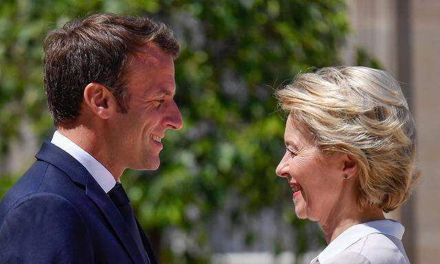 „Ich muss das erst verstehen“: Im Juli herrschte zwischen Macron und von der Leyen noch eitel Wonne.