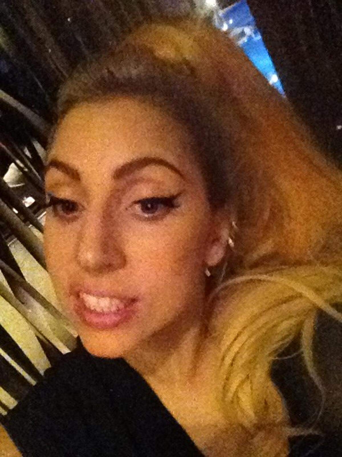 Auch Lady Gaga zeigt sich ganz privat. Ganz unverkleidet und ohne dickem Make-up hat sich die Sängerin schon lange nicht mehr zur Schau gestellt.