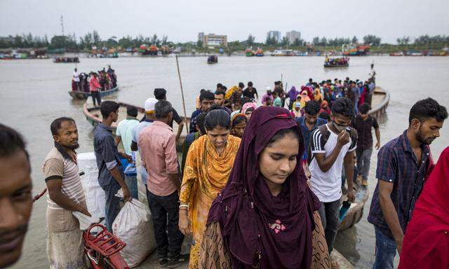 Die Küsten von Bangladesch sind ein unwirtliches Zuhause geworden. Viele fliehen in die Städte.