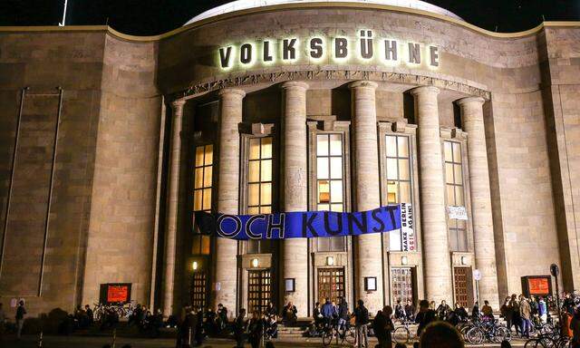 Volksbuehne Berlin besetzt Volksbuehne Berlin besetzt