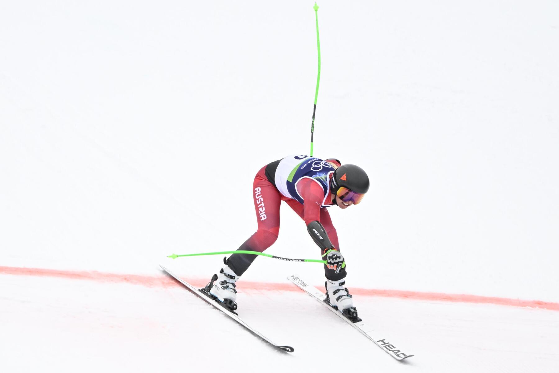 Cornelia Hütter in bronze-medal position in Super-G