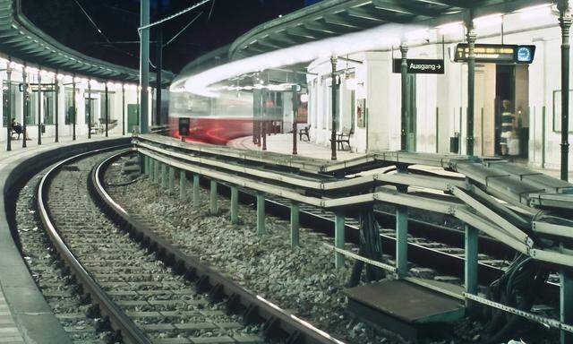 Archivbild: Die U6 bei der Station Gumpendorfer Straße