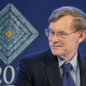 Weltbank Präsident Robert Zoellick attends a panel during a B20 meeting prior to the G20 summit in Los Cabos in this file photo