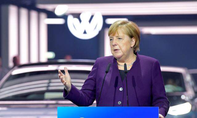 Angela Merkel trifft regelmäßig Vertreter der Autoindustrie