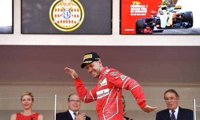 Sebastian Vettel jubelt