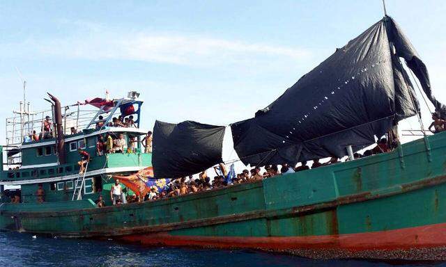 Boot mit Flüchtlingen der Minderheit der Rohingya.
