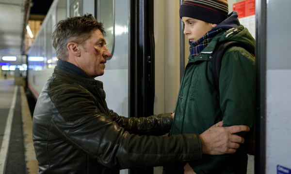 Tobias Moretti (Josef "Seff" Vilser) und Sandro Eder (Florian).