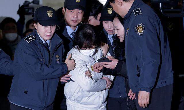 Choi Soon-sil sitzt in Südkorea in Untersuchungshaft
