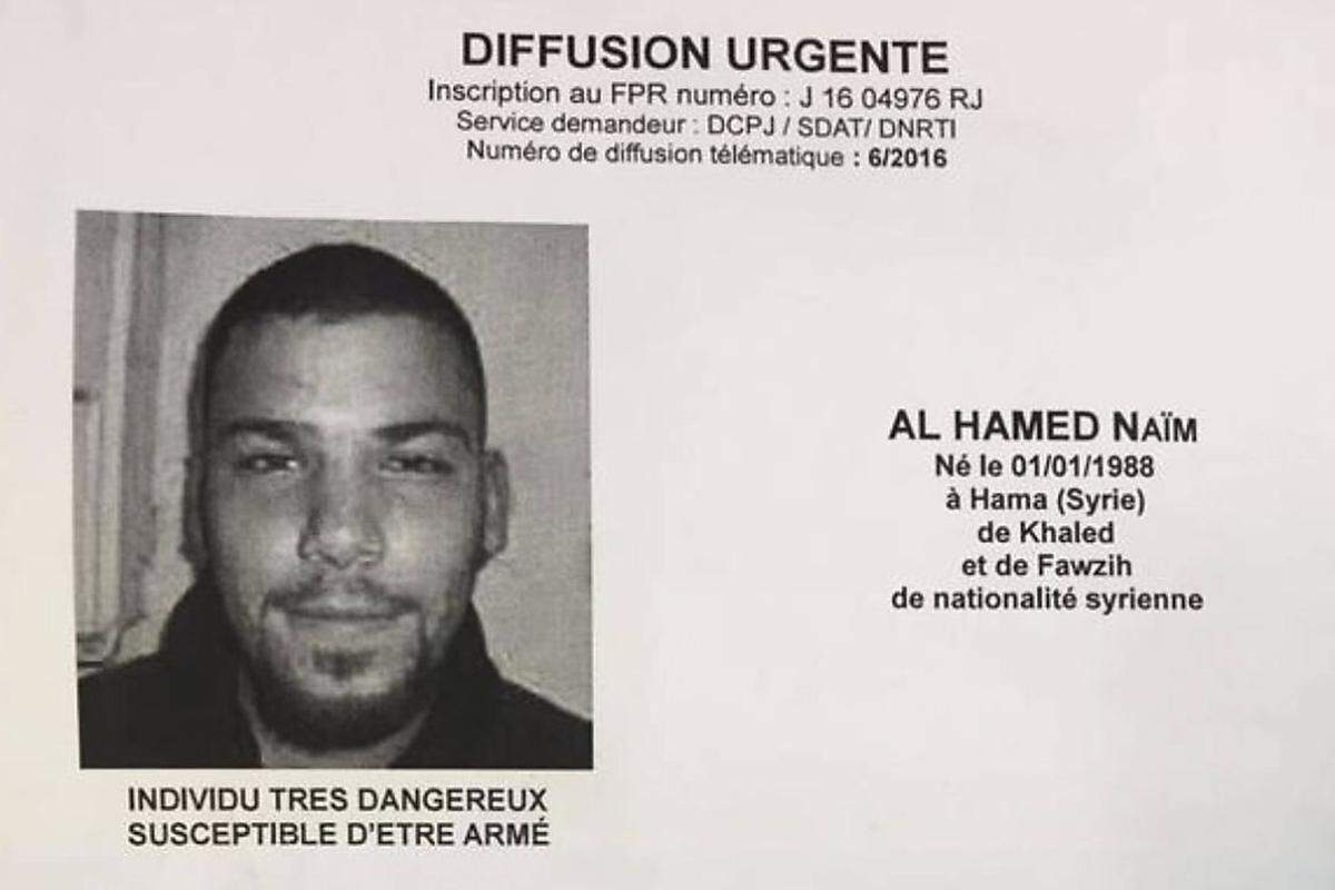 Spanische Medien brachten den Syrer Naim Al Hamed als fünften Attentäter ins Spiel. Ebenso wie Abrini taucht er auf einer Liste mit fünf Terrorverdächtigen auf, die europäischen Geheimdiensten nach den Anschlägen von Brüssel zugespielt worden war. Der 28-Jährige sei auch in die Anschläge in Paris am 13. November involviert gewesen. Zudem sei er "bewaffnet und sehr gefährlich".