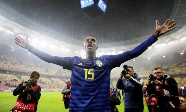 Mit dem verletzten Zlatan Ibrahimović fehlt der Superstar in Schwedens Aufgebot. Alexander Isak fühlt sich bereit, die Lücke zu füllen, die Vergleiche mit seinem berühmten Landsmann empfindet er „nicht als Handschellen“. 