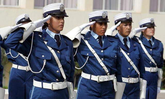 ALGERIA POLICE WOMEN