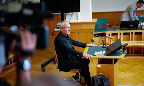 Peter Pilz als Beschuldigter im Straflandesgericht Wien. 