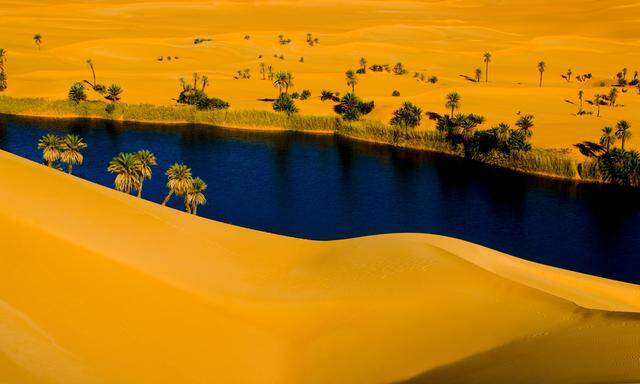 Wasser in der Wüste, hier im Fessan in Libyen, ist heute ein seltener Anblick. Aber vor 10.000 Jahren war und nährte es überall.  