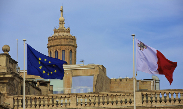 Malta vor dem EU Gipfel 170202 VALLETTA Feb 2 2017 EU flag and Malta flag are seen a day
