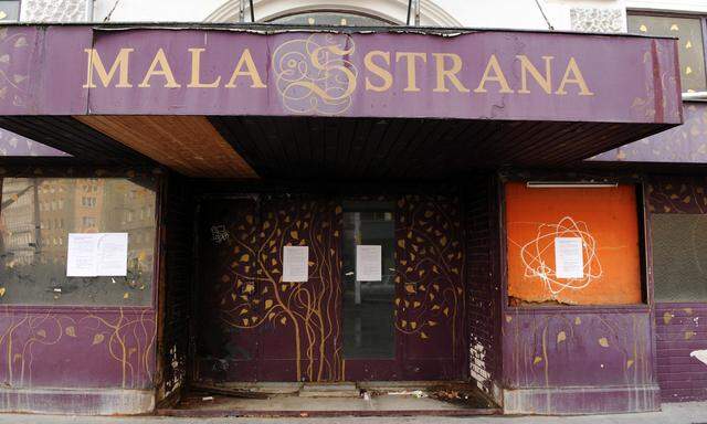 Seit Jahrzehnten gesperrt: das Mala-Strana-Theater am Mittersteig (Archivbild).