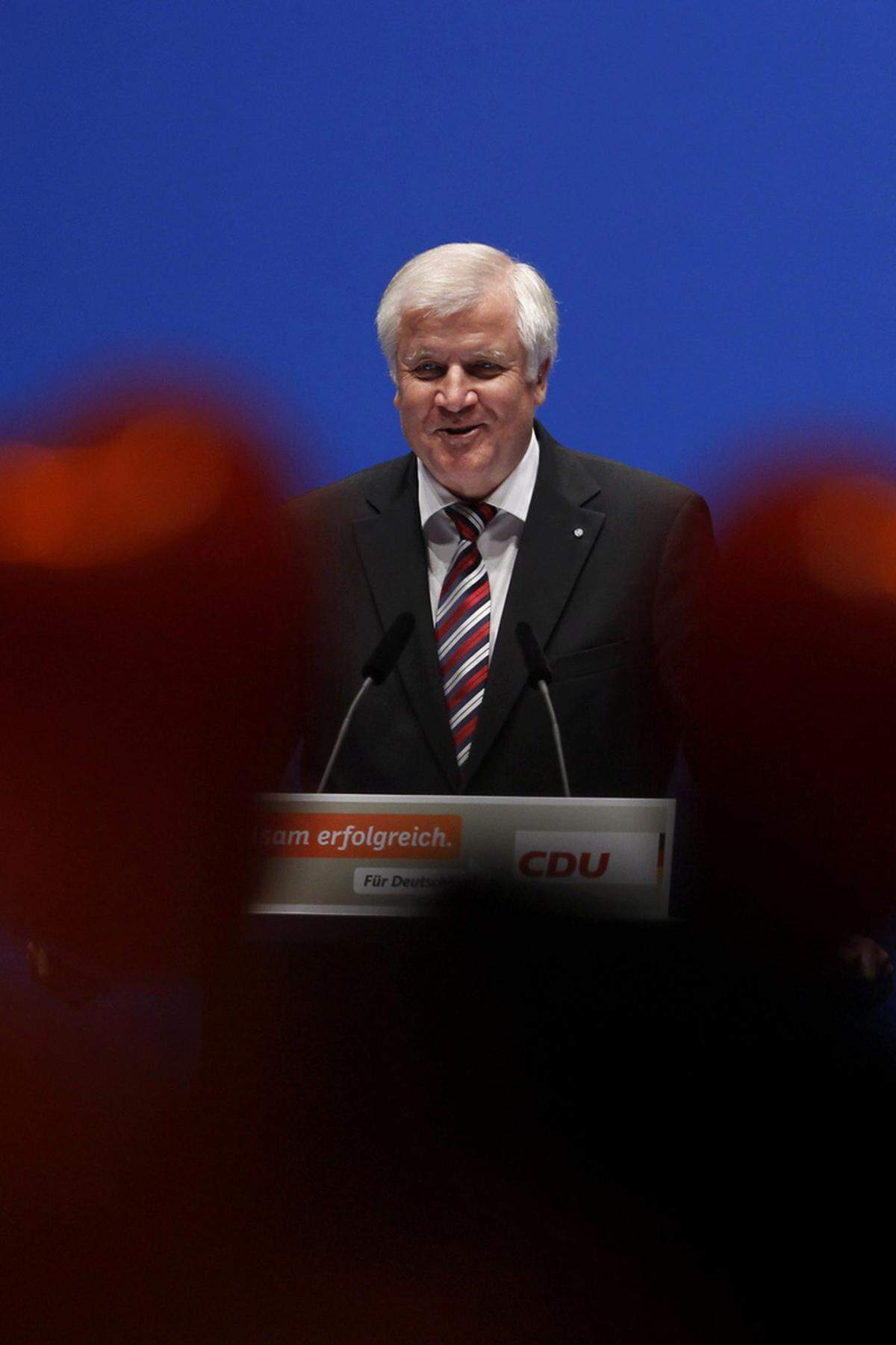 Seehofer hat der CSU in den fünf Jahren seiner Amtszeit eine ziemlich radikale Modernisierung aufgezwungen - vom Atomausstieg bis zur Frauenquote. Das jahrelange Gemoser in der CSU ist derzeit weitgehend verstummt.