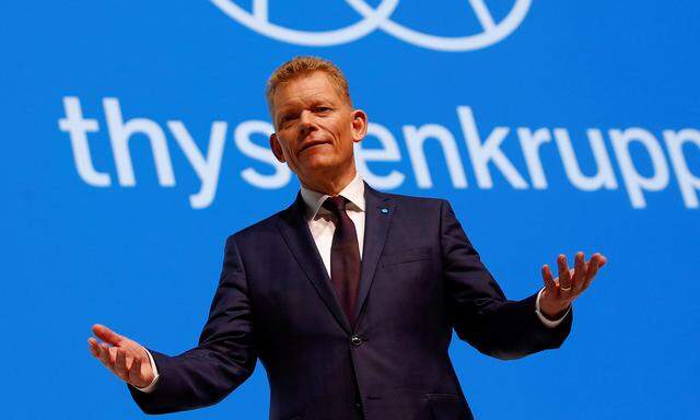 FILE PHOTO: Guido Kerkhoff, CEO of steelmaker Thyssenkrupp AG, gestures during the annual shareholders meeting in Bochum