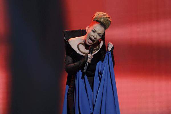 Albanien setzte voll auf Stimme und das große Balladendrama. Das Konzept ging auf: Rona Nishliu belegte etwas überraschend Platz fünf.