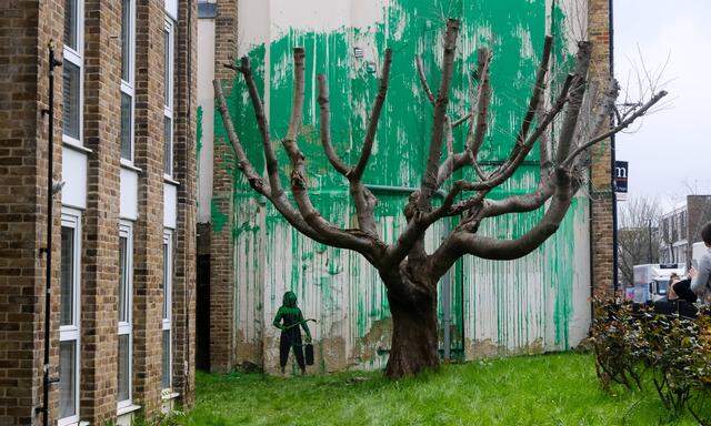 Ein Mural von Banksy, das auf den Zustand der Natur aufmerksam macht. 