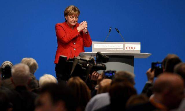 Angela Merkel hofft auf große Zustimmung ihrer Partei für die erneute Kanzlerkandidatur.