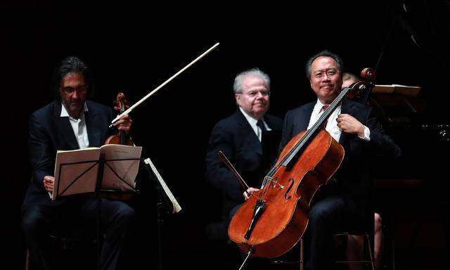 Cellist Yo-Yo Ma, Pianist Emanuel Ax und Violinist Leonidas.