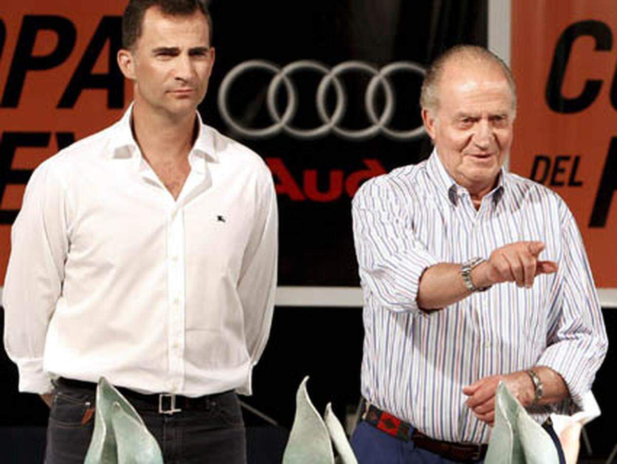 Auf Mallorca liegt auch die Sommerresidenz des spanischen Königs Juan Carlos. Der König hat die Anschläge "dieser Bande von Mördern und Verbrechern" verurteilt und betont, Mallorca sei ein sicheres Urlaubsland.