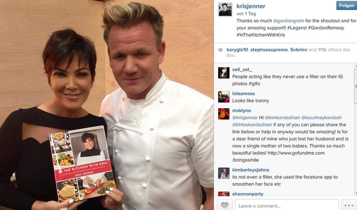 Kris Jenner, die Mutter von Kim Kardashian, gehört ebenfalls zu den Stars, die ihre Instagram-Bilder retuschieren. Faltenfrei und weichgezeichnet posiert sie mit Starkoch Gordon Ramsay und ihrem neuen Kochbuch.