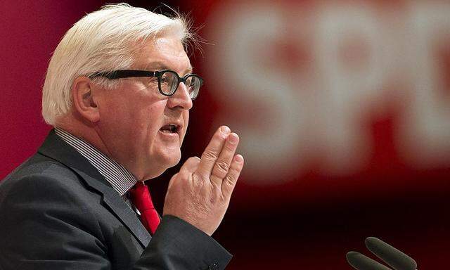 Außenminister Steinmeier attackiert in der Zuwanderungsdebatte die CSU