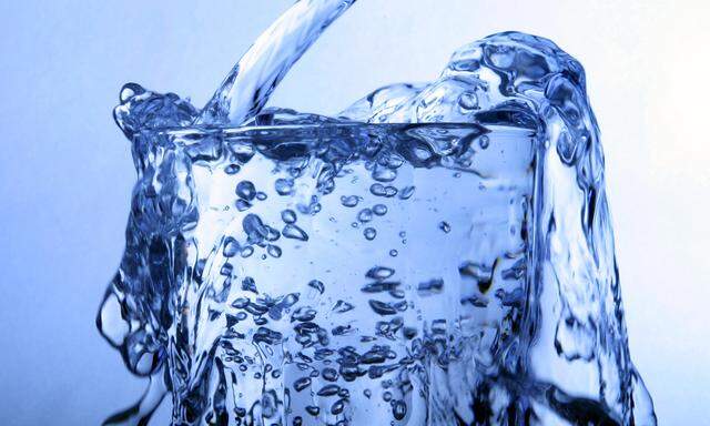 Symbolbild Trinkwasser