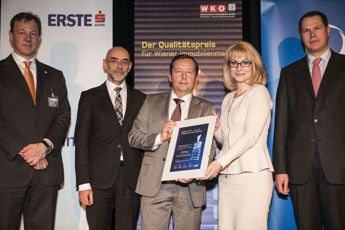 Im Bild: Oliver Brichard, IMMY-Jury; Michael Umfahrer, Vorsitzender IMMY-Jury; Hermann Klein, IG Immobilien; Karin Assem-Honsik, IG Immobilien; Markus Reithofer, IMMY-Projektleiter